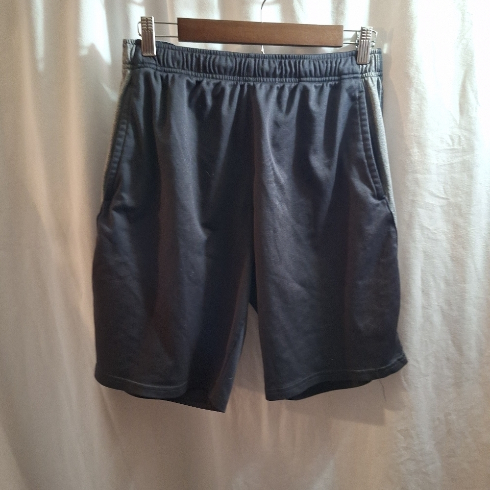 Berkley Jensen shorts size large